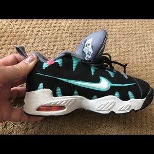 Girls Nike size 10